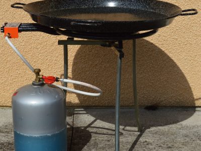 loc-grill-paella Un kit paëlla, proposé à la location par Loc' Grill.